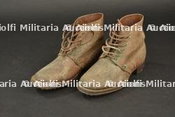 Paire de brodequins français modèle 1917. Pair of French M1917 ankle boots. — miniature 13