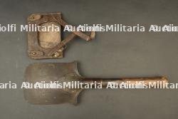 Pelle francaise avec étui cuir. French shovel with leather carrier. — miniature 2