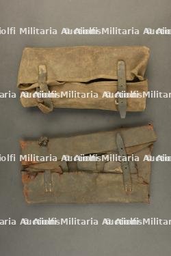 Lot de 2 trousses d'entretien pour FM Chauchat. Lot of 2 maintenance kits for Chauchat light machine gun.