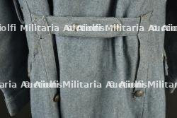 Capote francaise troupe M1915 bleu horizon du 55e de Ligne. French M1915 enlisted horizon blue greatcoat of the 55th Infantry Regiment. — photo 14