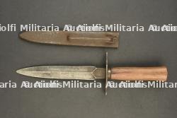 Poignard de combat francais Le Vengeur marquage 31 Besset Thiers. French Le Vengeur fighting knife marked 31 Besset Thiers. — miniature 4