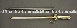 Baïonnette française M1886 raccourcie avec fourreau au même numéro. Shortened French M1886 bayonet with matching-number scabbard.