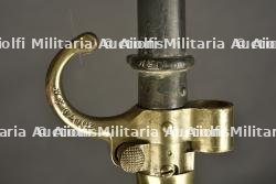 Baïonnette française M1886 raccourcie avec fourreau au même numéro. Shortened French M1886 bayonet with matching-number scabbard. — miniature 3
