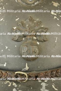 Casque Adrian en aluminium d'un officier d'infanterie. Aluminium Adrian helmet of a French infantry officer. — photo 9