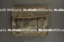 Cartouchière ventrale belge. Belgian front ammunition pouch.