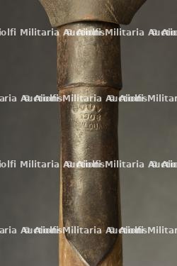 Porte pelle belge en cuir avec pelle. Belgian leather shovel carrier with shovel. — photo 3