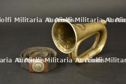 Ceinturon avec boucle du Wurttemberg et Signalhorn prussien. Württemberg belt and Prussian signal horn.