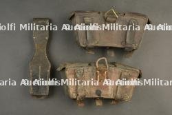 Cartouchières et porte baïonnette allemand. German ammunition pouches and bayonet frog. — photo 3