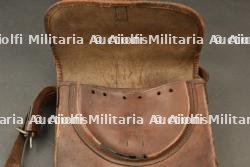 Lot de 3 sacoches de troupes montées allemandes. Lot of three German mounted-troops saddlebags. — photo 2