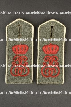 Paire de pattes d'épaule M1915 du 106e régiment saxon. Pair of M1915 shoulder straps of Saxon Infantry Regiment 106. — photo 1
