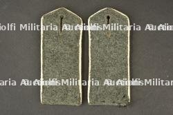Paire de pattes d'épaule M1915 du 106e régiment saxon. Pair of M1915 shoulder straps of Saxon Infantry Regiment 106. — photo 2