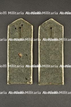 Paire de pattes d'épaule M1915 du JR133 saxon. Pair of M1915 shoulder straps of Saxon Infantry Regiment 133. — miniature 2