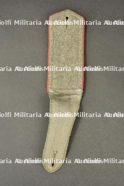 Patte d'épaule M07 troupe du 1 Garde Feld Artillerie Regiment. M1907 enlisted shoulder strap of the 1st Guard Field Artillery Regiment. — miniature 4