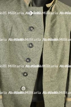 Bluse M1915 d'un sous officier du 1er régiment d'artillerie de la Garde. M1915 Bluse of an NCO of the 1st Guard Artillery Regiment. — miniature 8