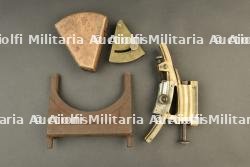 Clinomètres et extracteur de douille d'artillerie allemands. German artillery clinometers and cartridge-case extractor. — miniature 4