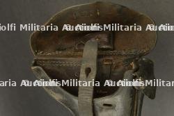 Etui et bretelle de P08 d'artillerie. German artillery P08 holster and shoulder strap. — miniature 2