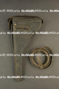 Etui et bretelle de P08 d'artillerie. German artillery P08 holster and shoulder strap. — miniature 4