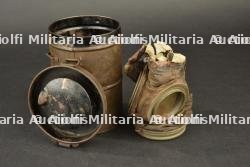 Masque anti gaz allemand Leder dans sa boîte régimentée. German Leder gas mask in regimentally marked container. — photo 4