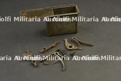 Boîte pour pièce détachées de mitrailleuse Maxim MG. Spare-parts tin for German Maxim machine gun. — photo 2