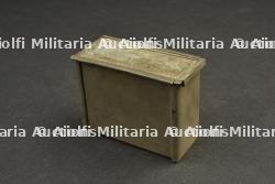 Boîte pour pièce détachées de mitrailleuse Maxim MG. Spare-parts tin for German Maxim machine gun. — photo 2