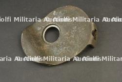 Blindage de avant de mitrailleuse allemande MG 08. Front armour shield for German MG08 machine gun. — photo 3