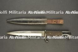 Poignard de combat d'officier allemand. German officer's fighting dagger.