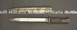 Baïonnette allemande 84-98 à dents de scie meulées. German S84/98 bayonet with sawback teeth ground off.