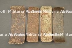 Lot de 4 écailles d'armure de guetteur Sappenpanzer. Lot of four Sappenpanzer trench-armour plates.