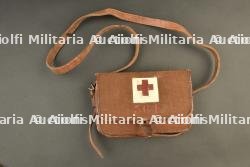 Sacoche d'infirmier belge réutilisation allemande Ulanen Regiment Nr 11. Belgian medic's satchel reused by German Uhlan Regiment No. 11.