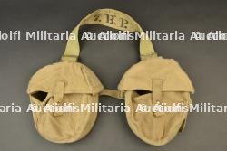 Paire de portes chargeur Lewis en web. Pair of Lewis gun webbing magazine pouches.