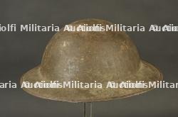 Casque anglais MkI de grenier. British Mk I helmet in attic-found condition.
