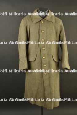 Très beau manteau canadien. Fine Canadian greatcoat.