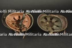 Allemagne, lot de deux casques de sapeurs-pompiers volontaires. Germany, set of two volunteer firefighter helmets. — photo 5
