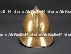 Allemagne, lot de deux casques de sapeurs-pompiers, dont un prussien. Germany, set of two firefighter helmets, including one Prussian example. — miniature 3