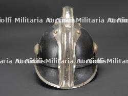 Allemagne, lot de deux casques de sapeurs-pompiers, dont un prussien. Germany, set of two firefighter helmets, including one Prussian example. — miniature 14