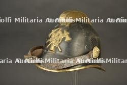Allemagne, casque en tole de fanfare de sapeurs-pompiers. Germany, sheet-metal helmet from a firefighters' band. — photo 6