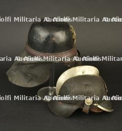 Allemagne, lot de deux casques de sapeurs-pompiers. Germany, set of two firefighter helmets. — miniature 3