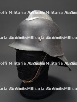 Allemagne, casque de sapeur-pompier M1934 des annees 1950. Germany, 1950s M1934 firefighter helmet.