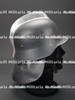 Allemagne, casque de sapeur-pompier M1934 des annees 1950. Germany, 1950s M1934 firefighter helmet. — photo 4