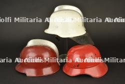 Allemagne, lot de trois casques de sapeurs-pompiers bavarois des annees 1950. Germany, set of three 1950s Bavarian firefighter helmets. — photo 4
