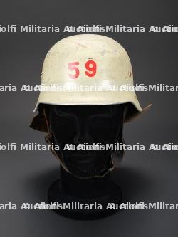 Allemagne, casque de sapeur-pompier fluorescent. Germany, fluorescent firefighter helmet. — miniature 3