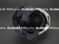 Allemagne, lot de trois casques de sapeurs-pompiers des annees 1960 a 2000. Germany, set of three firefighter helmets dating from the 1960s to the 2000s. — photo 13
