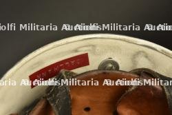 Allemagne, lot de trois casques de sapeurs-pompiers de Berlin-Ouest. Germany, set of three West Berlin firefighter helmets. — photo 3