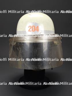 Allemagne, lot de deux casques de sapeurs-pompiers. Germany, set of two firefighter helmets. — miniature 3
