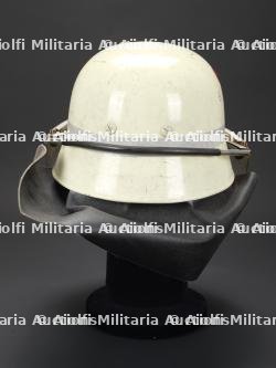 Allemagne, lot de deux casques de sapeurs-pompiers. Germany, set of two firefighter helmets. — miniature 6