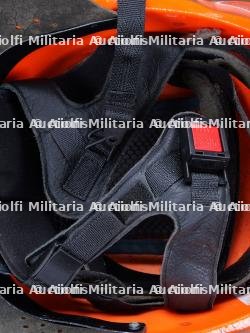 Allemagne, lot de trois casques de sapeurs-pompiers des annees 1990. Germany, set of three 1990s firefighter helmets. — photo 12