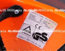 Allemagne, lot de trois casques de sapeurs-pompiers des annees 1990. Germany, set of three 1990s firefighter helmets. — miniature 13