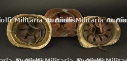 Alsace, lot de trois casques de pompiers en cuivre. Alsace, set of three copper firefighter helmets. — photo 4