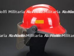 Australie, lot de deux casques de sapeurs-pompiers. Australia, set of two firefighter helmets. — photo 5