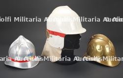 Autriche, lot de trois casques de sapeurs-pompiers. Austria, set of three firefighter helmets. — photo 3